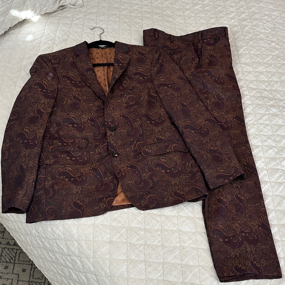 Murano Paisley Suit - Deep Brown, Maroon and Gold